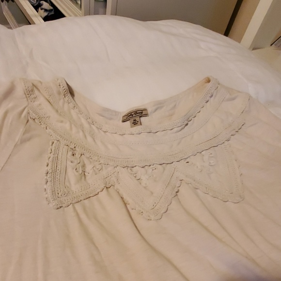 Cream casual shirt - Picture 3 of 3